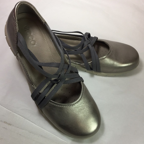Ecco pewter casual  flats  gently worn - Picture 5 of 8
